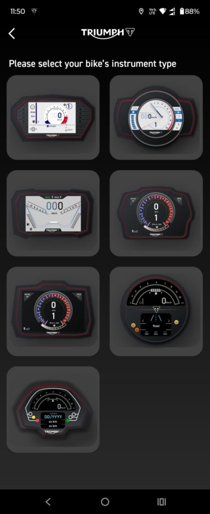Triumphスピードトリプル1200RRの該当メータをスマホの設定画面で選択する画面