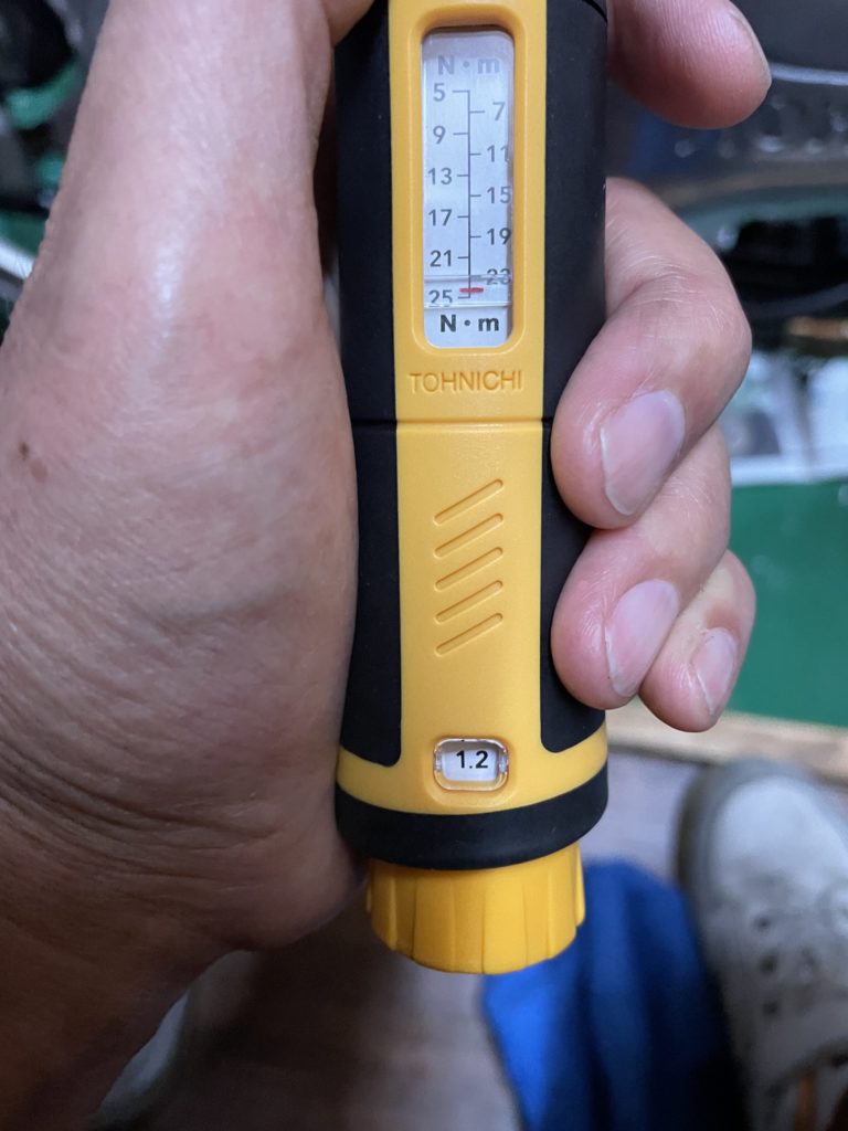 24.2N･mに設定した東日製トルクレンチ。QL25N5-1/4