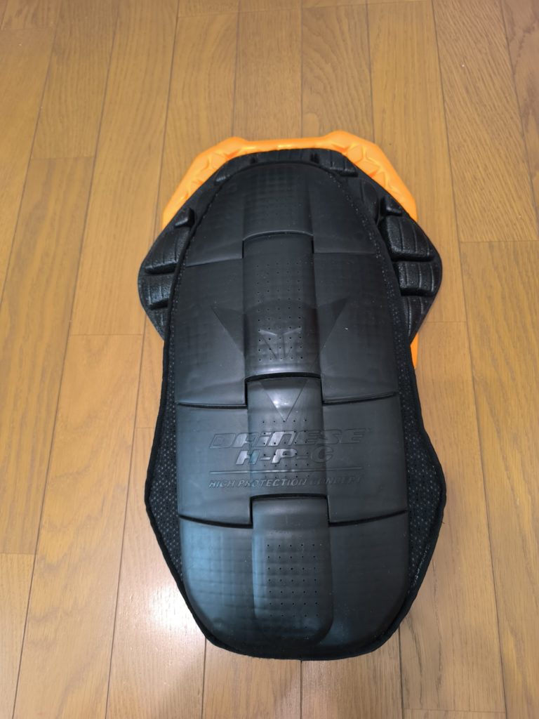 下端基準での立体形状比較（包み込み形状の違い）