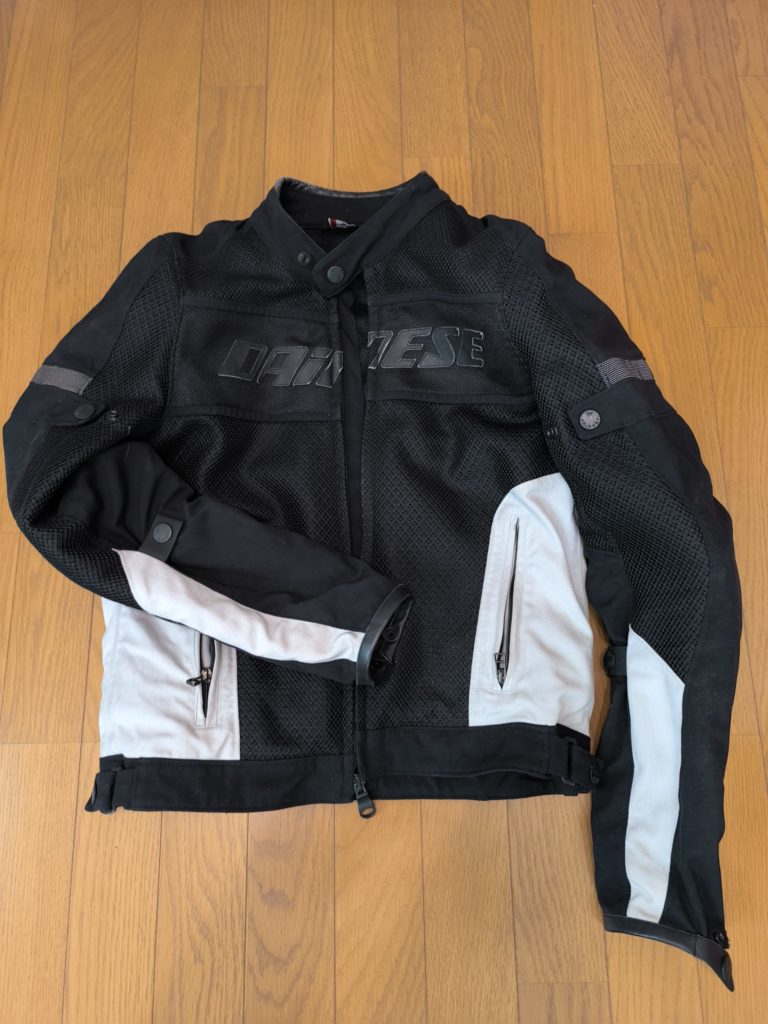 検証に使用したジャケット（DAINESE）