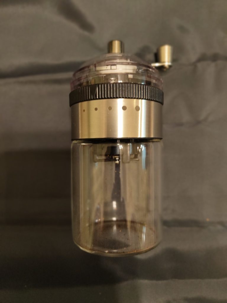 ダイソー550円コーヒーミル コスパ重視モデル 粒度調整付き