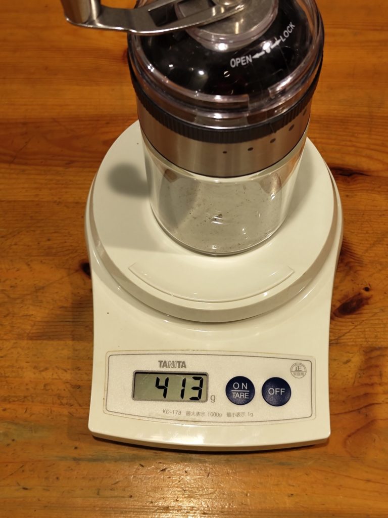 ダイソーコーヒーミル重量約410g 重量比較結果