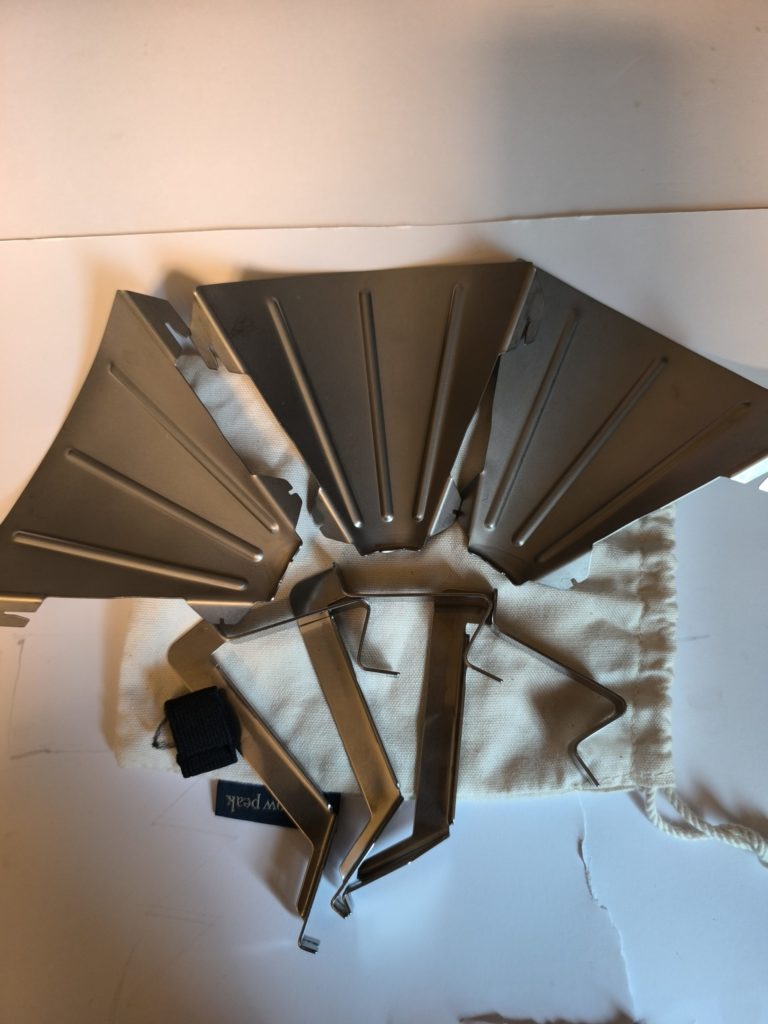 スノーピーク折りたたみドリッパー 組立前の状態 部品構成