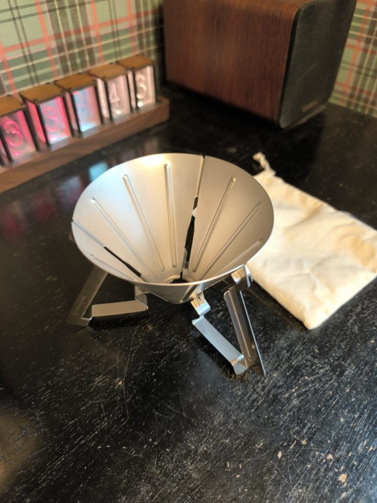 スノーピークドリッパー 組立後の状態 マグカップ設置イメージ