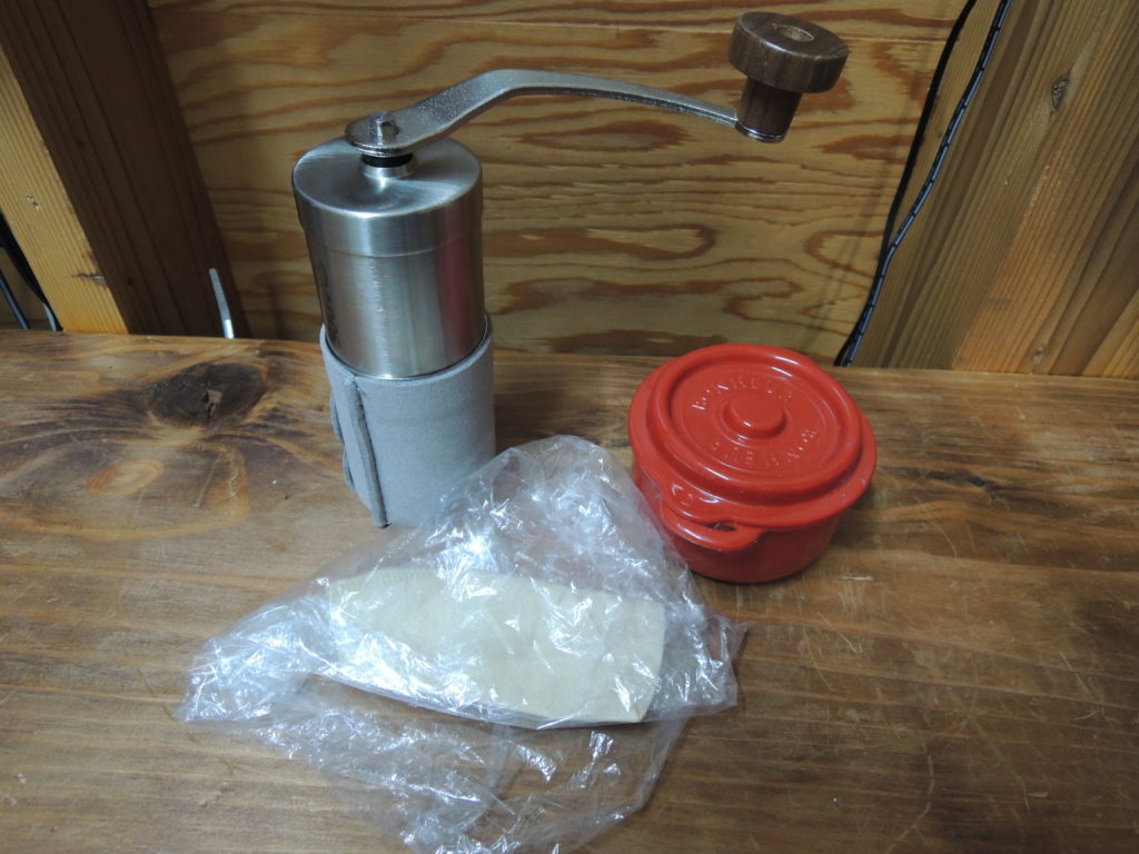 アウトドア用小型手挽き コーヒーミル